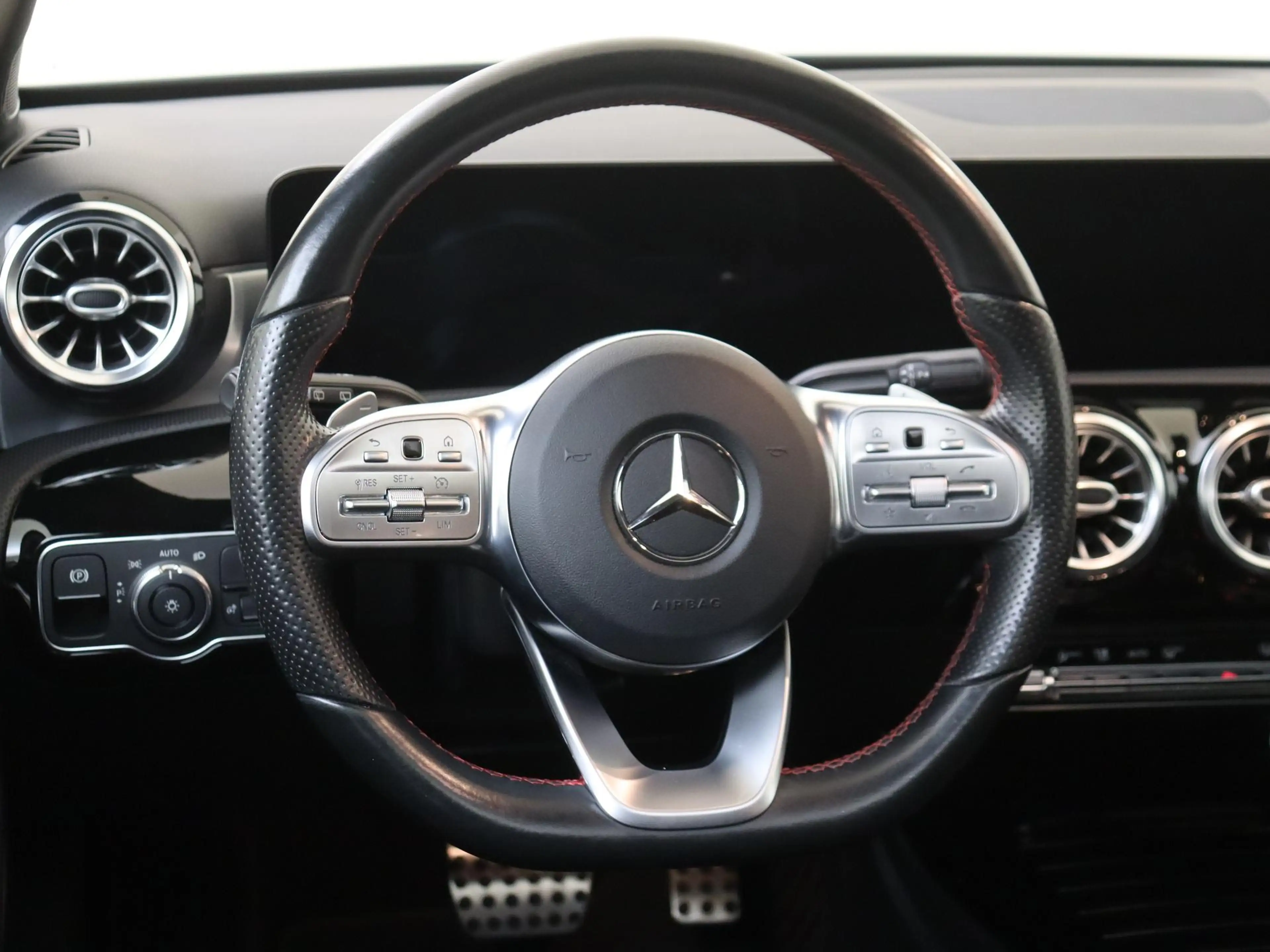 Mercedes-Benz A 250 e Business Solution AMG Limited / Panoramadak/ Nig — photo 10