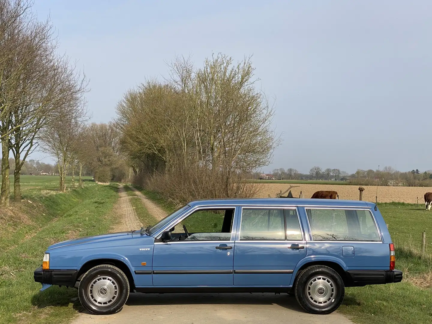 Volvo 740 745 2.3 GL 1986, TREKHAAK Blau - 2