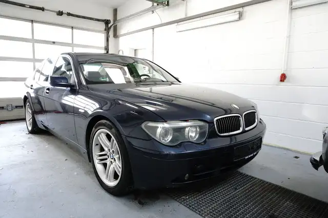 BMW 745 745i Motor läuft - sonst verschlissen -