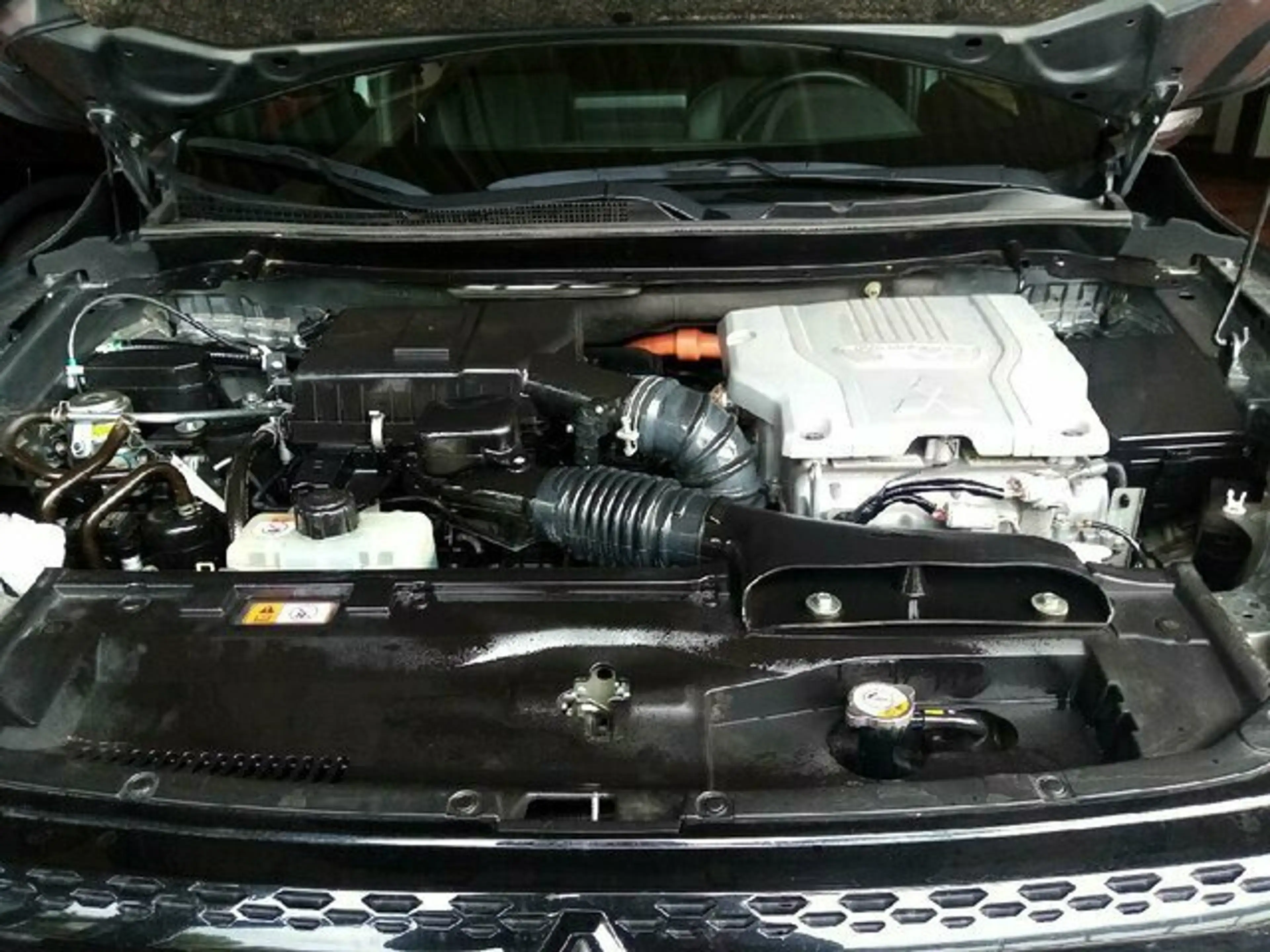 Mitsubishi Eclipse Cross Plus Select Hybrid 4WD — photo 12