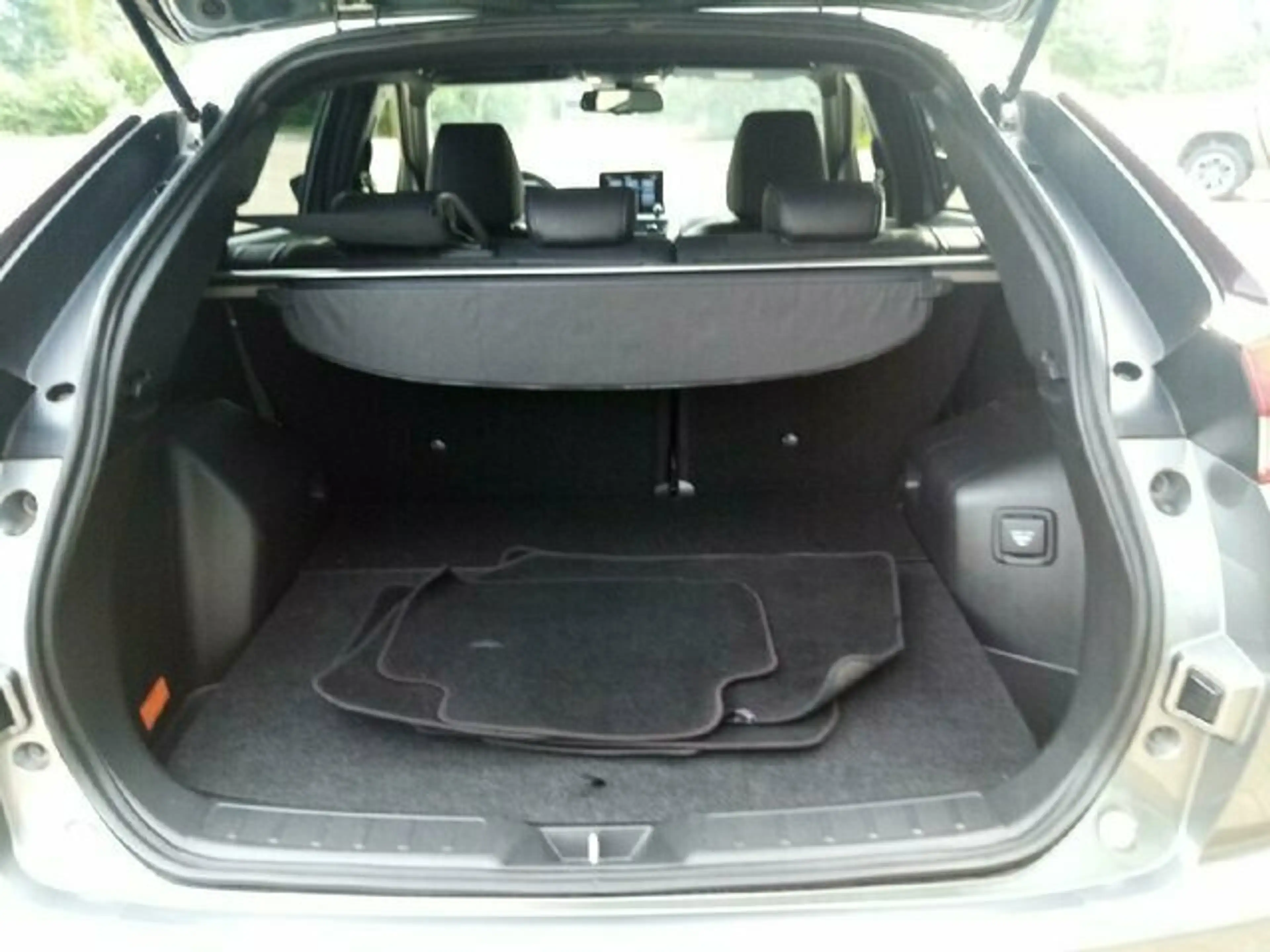 Mitsubishi Eclipse Cross Plus Select Hybrid 4WD — photo 10