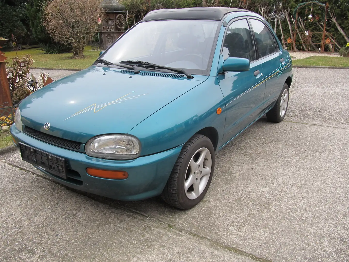 Mazda 121 121 CT Koala Vert - 1