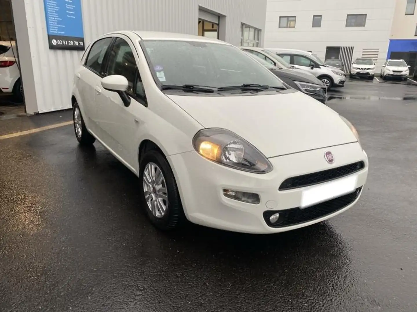 Fiat Punto 1.2 8v 69ch Italia 5p Blanc - 2