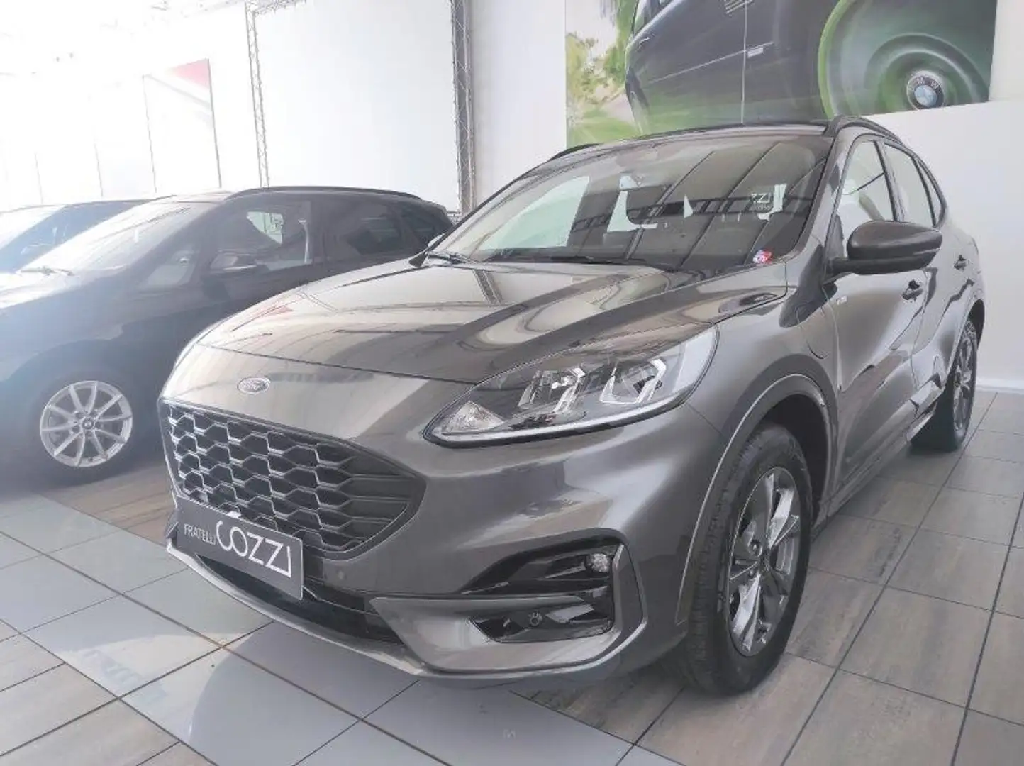 Ford Kuga 3ª serie - Kuga 2.5 Plug In Hybrid 225 CV CVT 2WD Grigio - 2