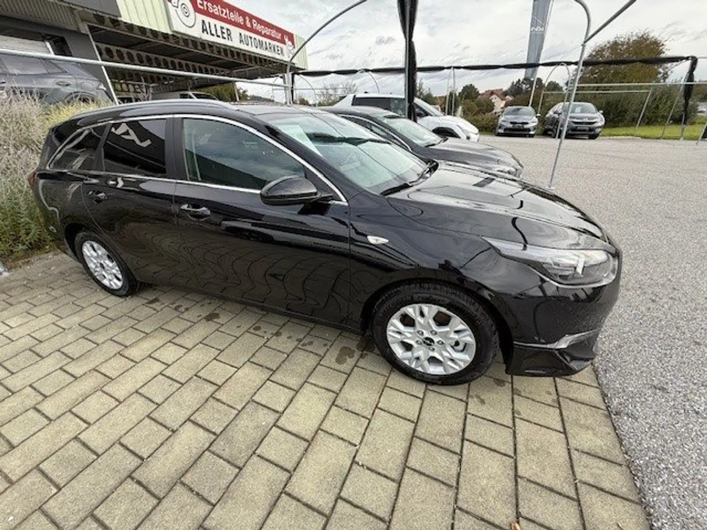 Kia Ceed SW / cee'd SW 1,5 TGDI Silber Schwarz - 2