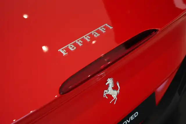 Ferrari Portofino view 12