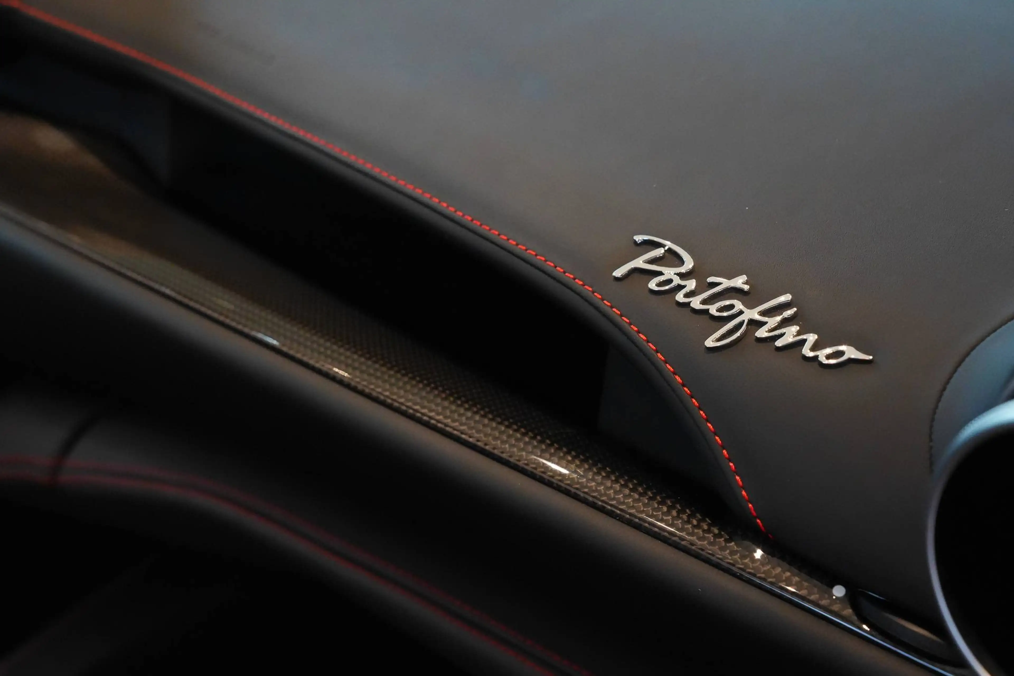 Ferrari Portofino Bicolor Roof | Full Carbon | Passenger Display — photo 20