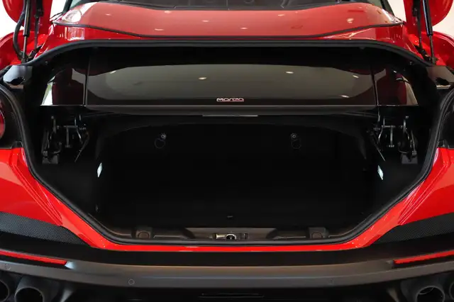 Ferrari Portofino view 24