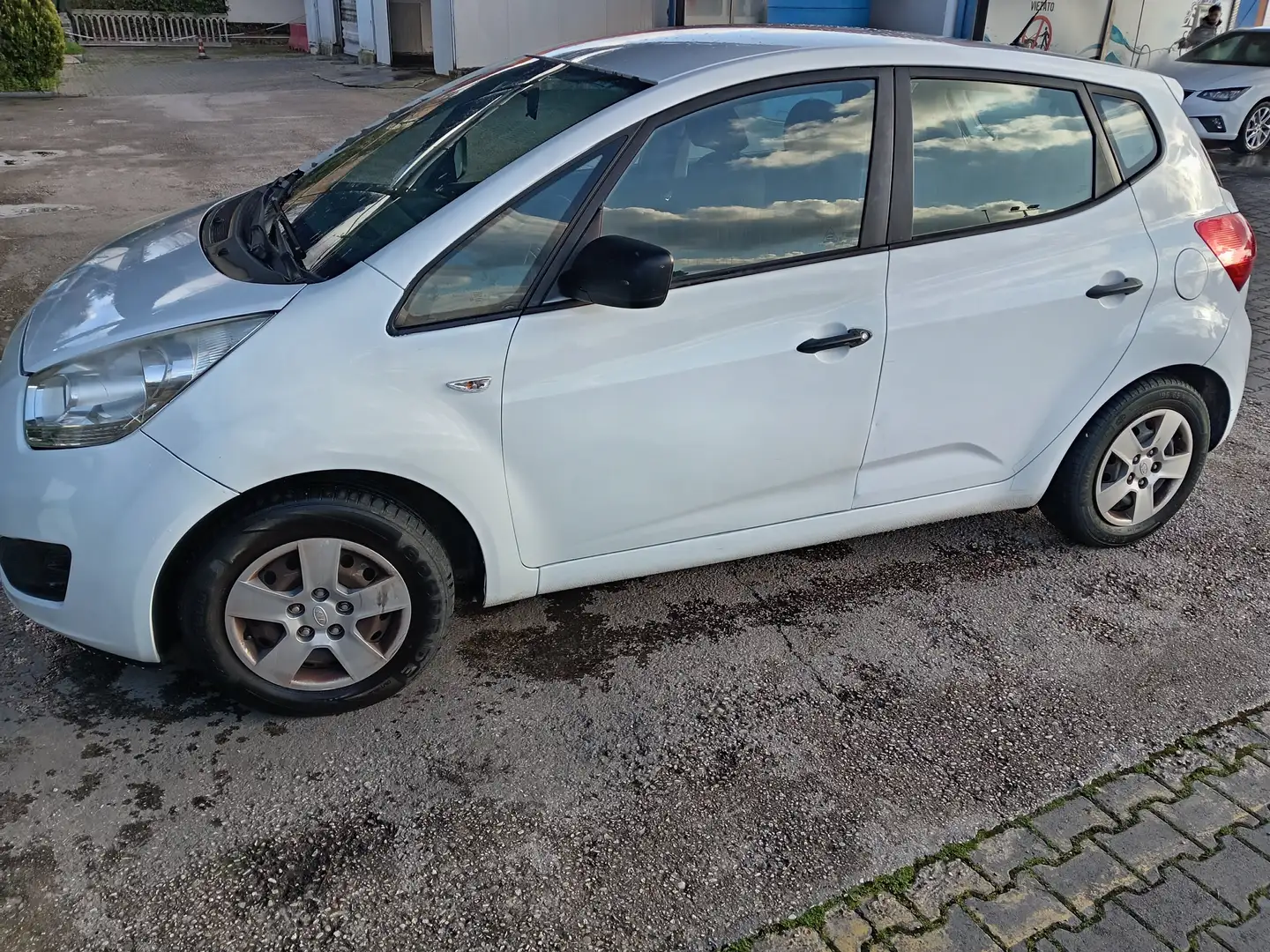 Kia Venga Venga 1.4 Active eco-dynamics Gpl Bianco - 2