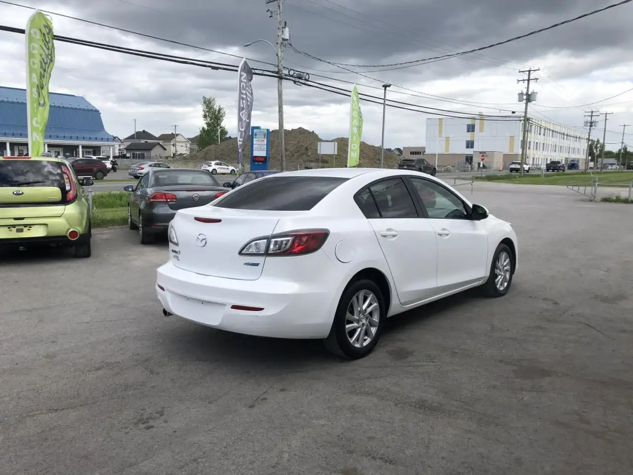 Mazda 3 снимка Mazda 3
