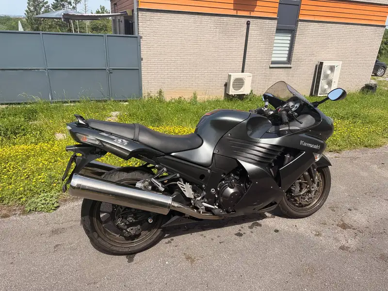 Kawasaki Ninja ZX-14R - foto 5