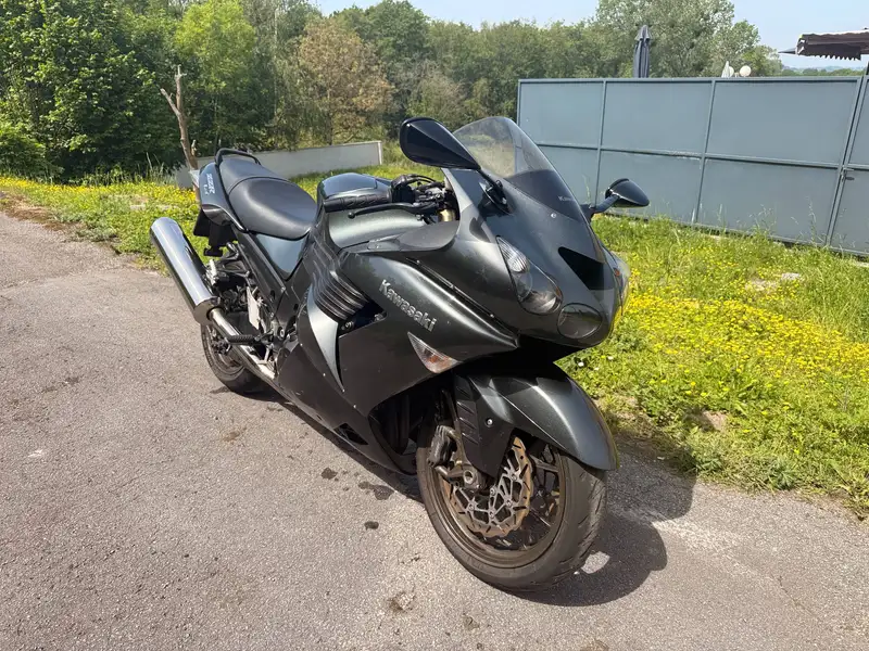 Kawasaki Ninja ZX-14R - foto 6
