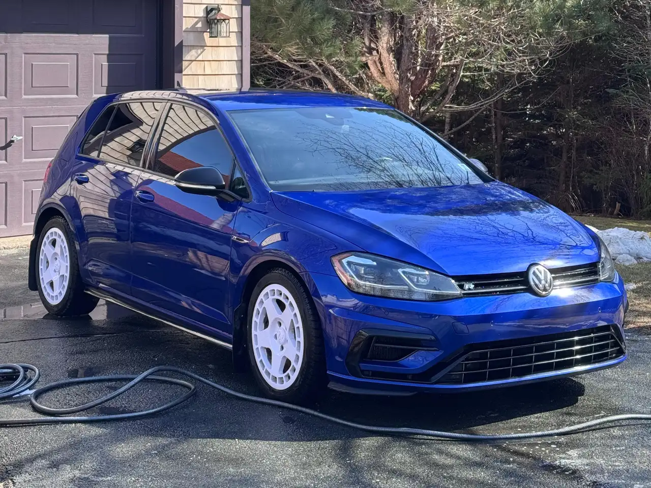 Volkswagen Golf R снимка Volkswagen Golf R