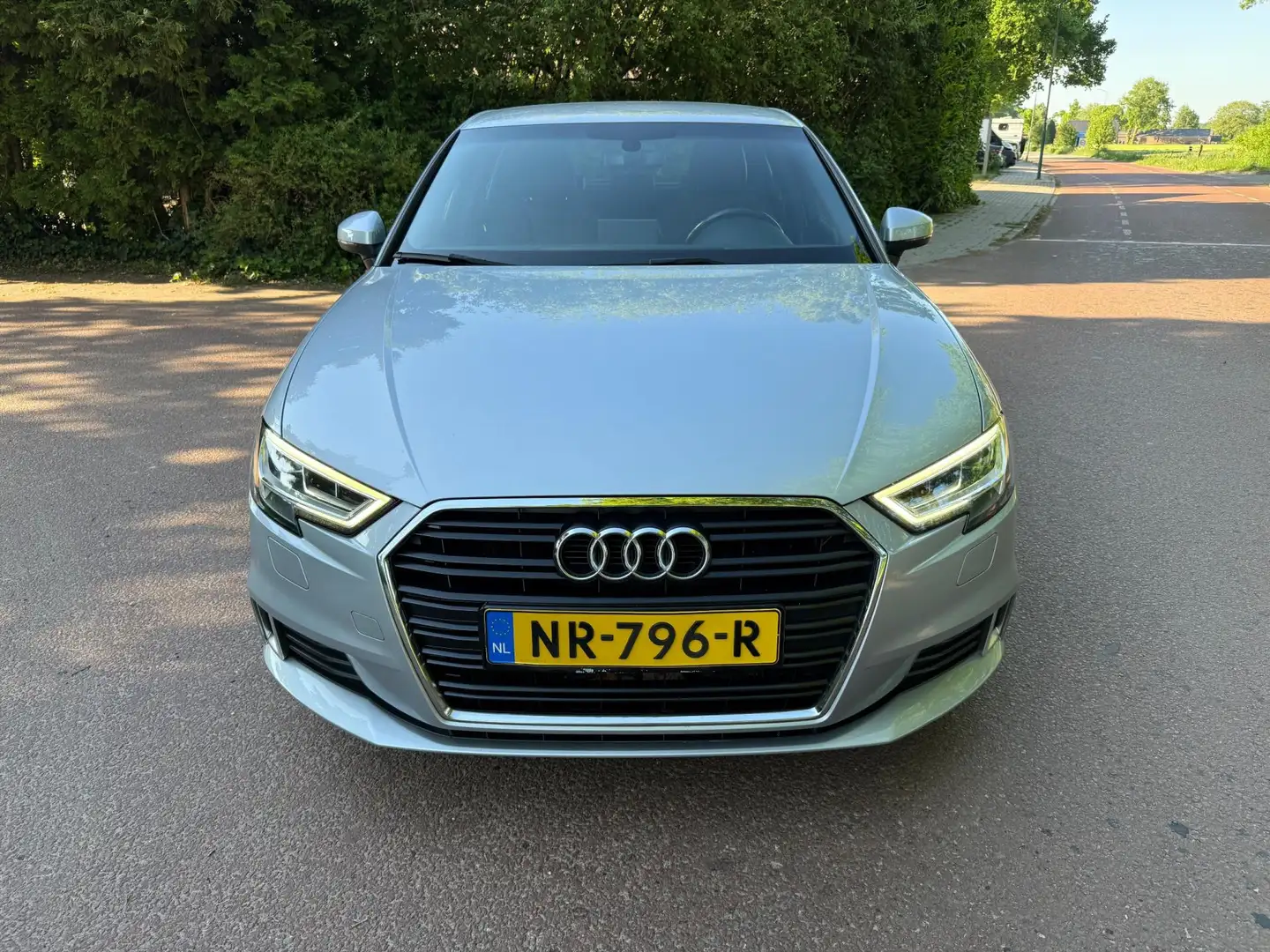 Audi A3 Sportback 1.0 TFSI Sport Lease Edition / Navi / Xe Grijs - 2