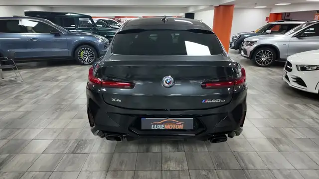 BMW X4 view 5