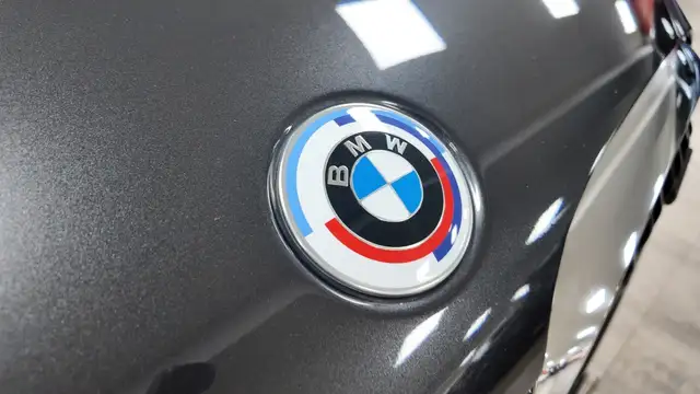BMW X4 view 9