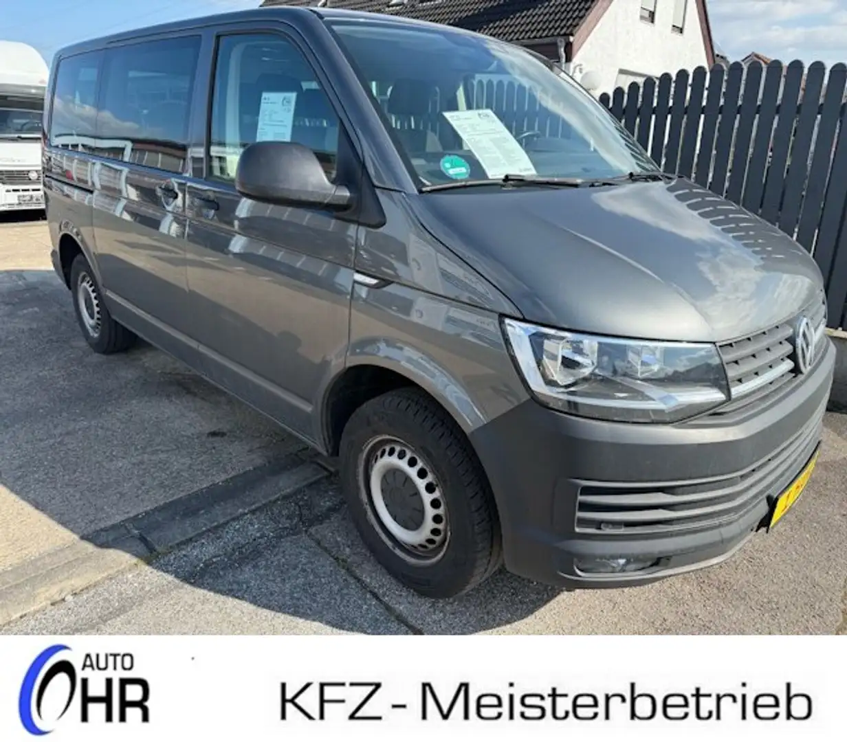 Volkswagen T6 Caravelle Trendline *Standheizung*AHK*BT*1.Hand* Grau - 1