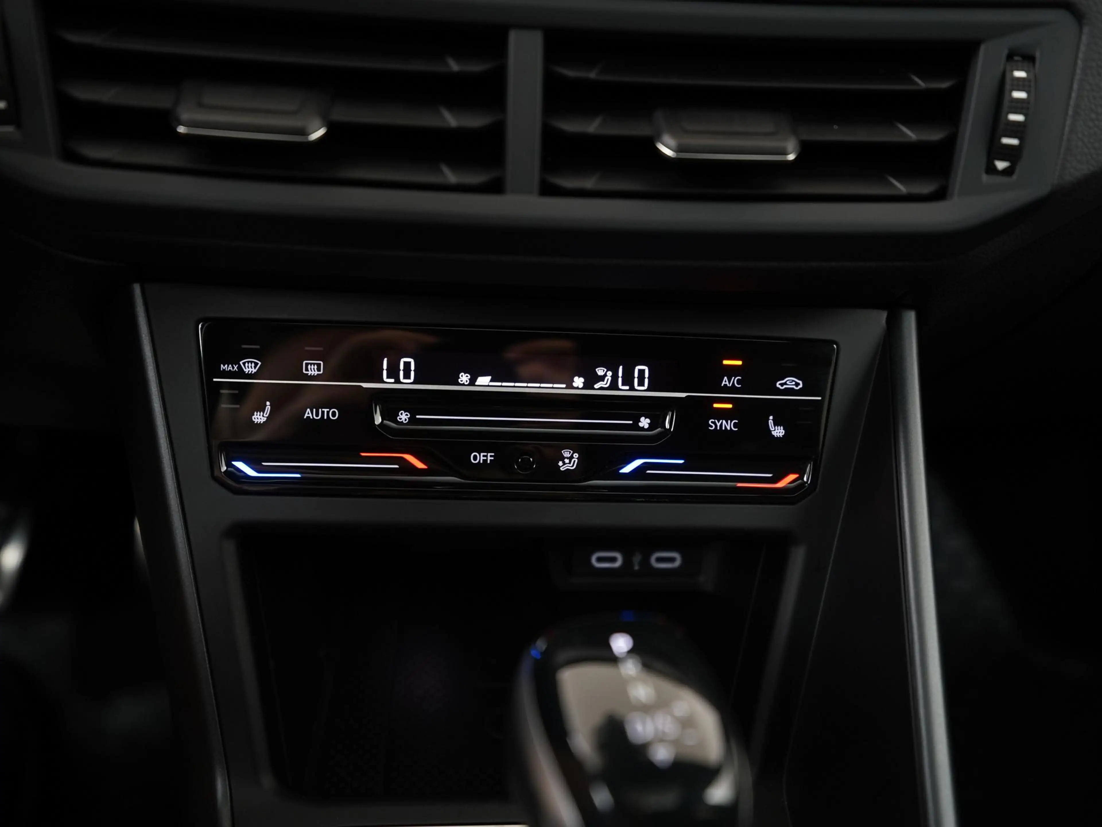 Volkswagen Polo 1.0 TSI R-Line DSG | 110PK | Schuifdak | Beats Aud — photo 11