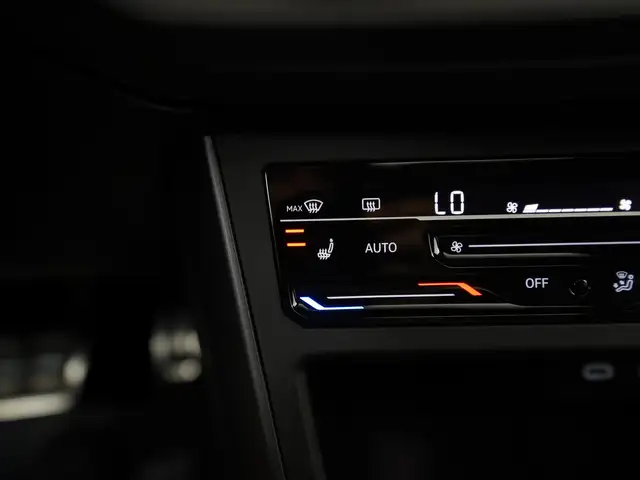 Volkswagen Polo view 12