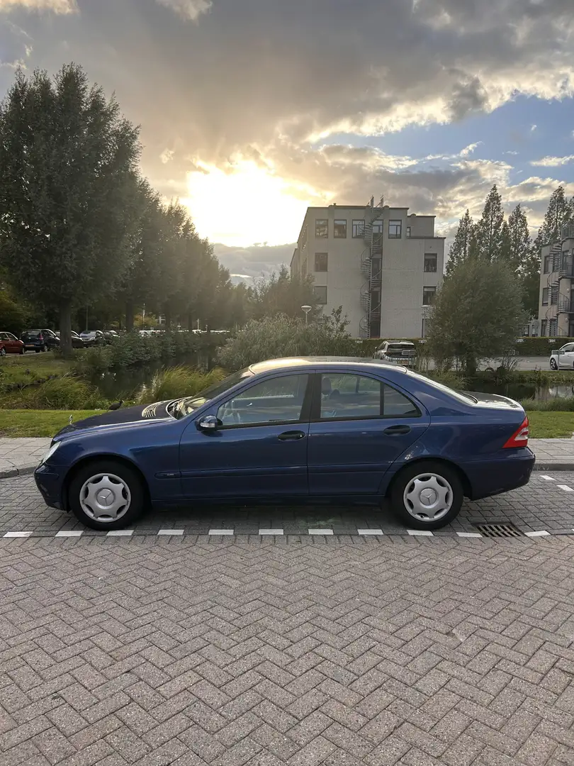 Mercedes-Benz C 180 Kompressor Automatik Avantgarde - 2