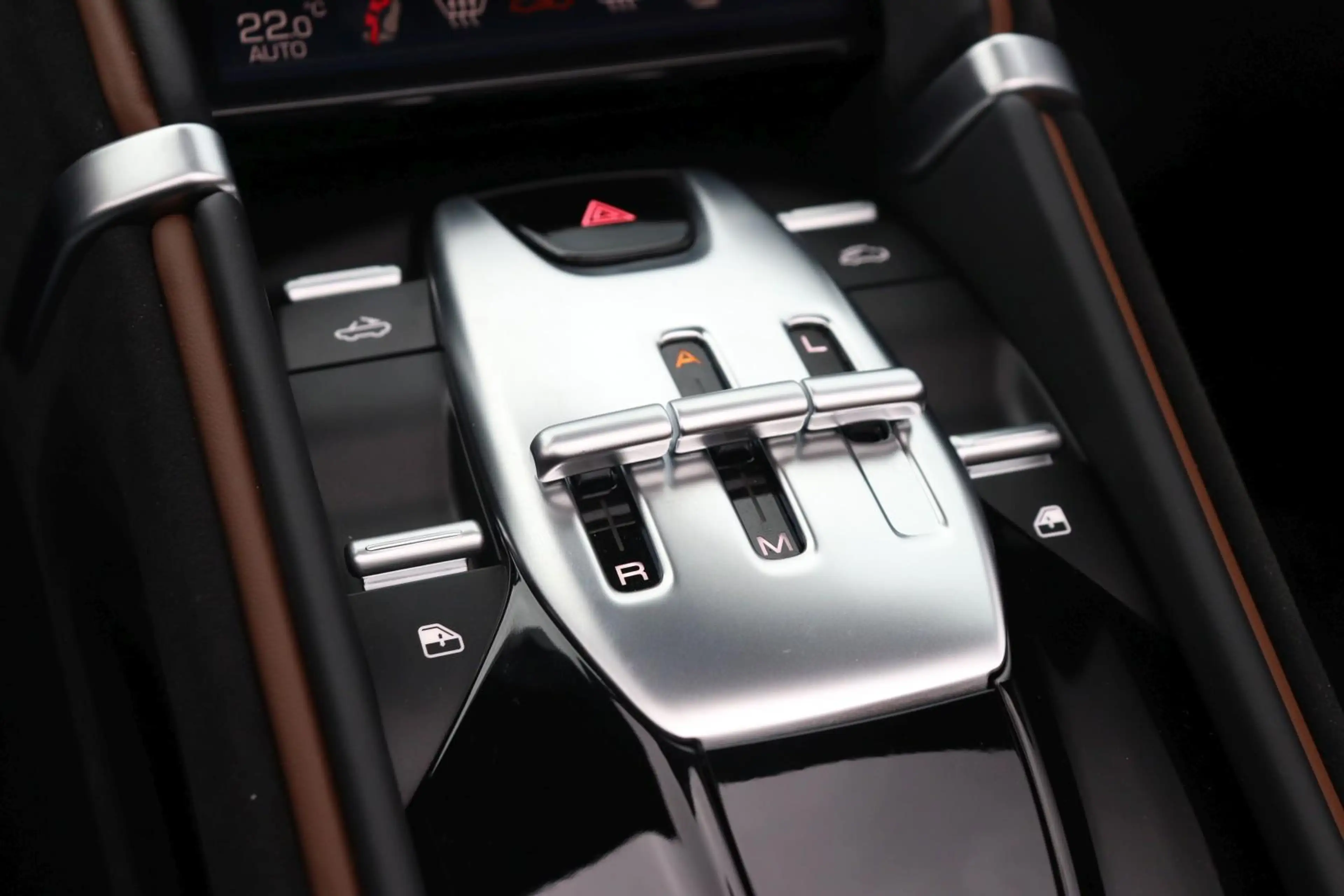 Ferrari Roma Spider +GRIGIO SCURO+SITZBELÜFT+JBL+NACKENWÄRMER+ — photo 7