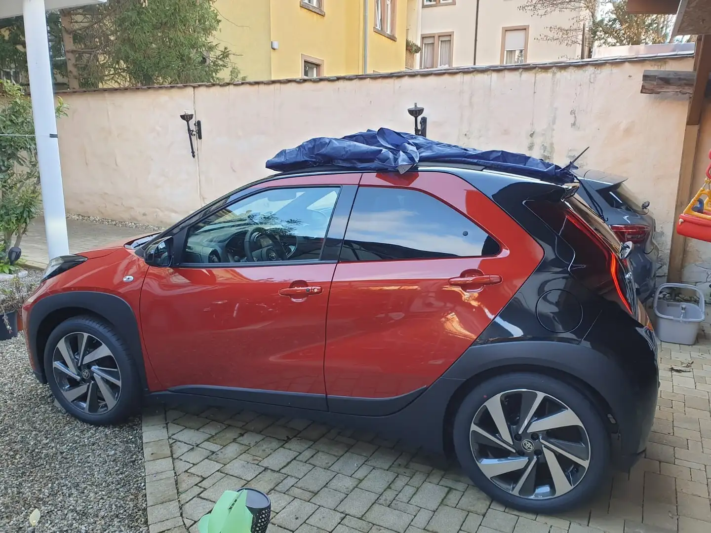 Toyota Aygo X S-CVT Air Explore Rot - 1