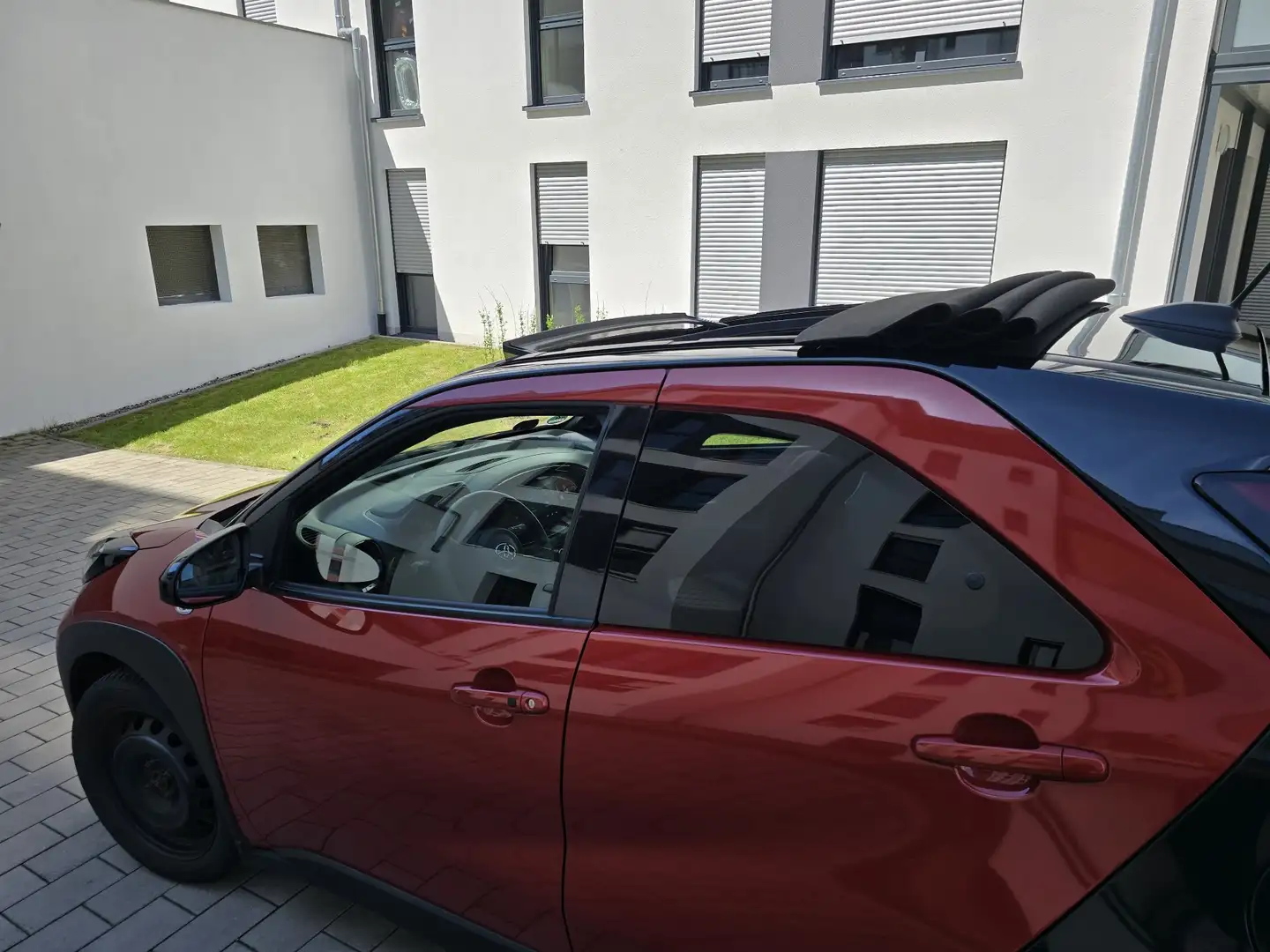 Toyota Aygo X S-CVT Air Explore Rot - 1