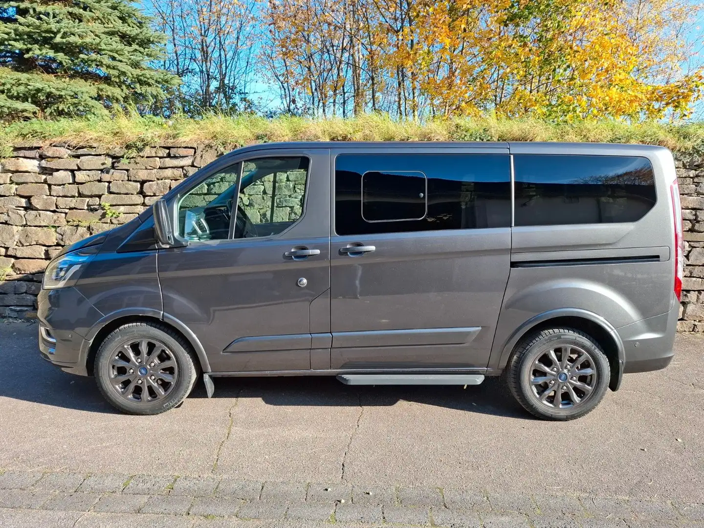 Ford Tourneo Custom Titanium X Leder Bi-Xenon Navi Grau - 2