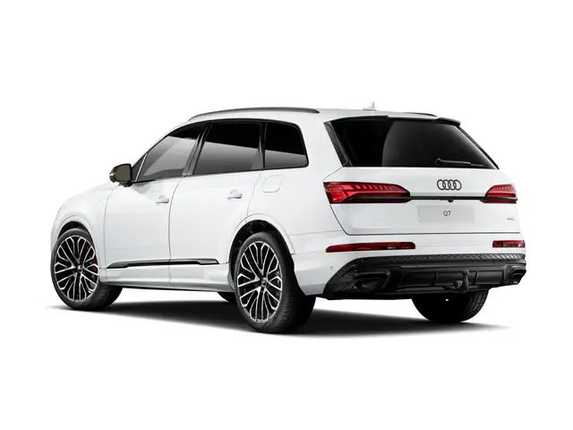 Audi Q7 view 5