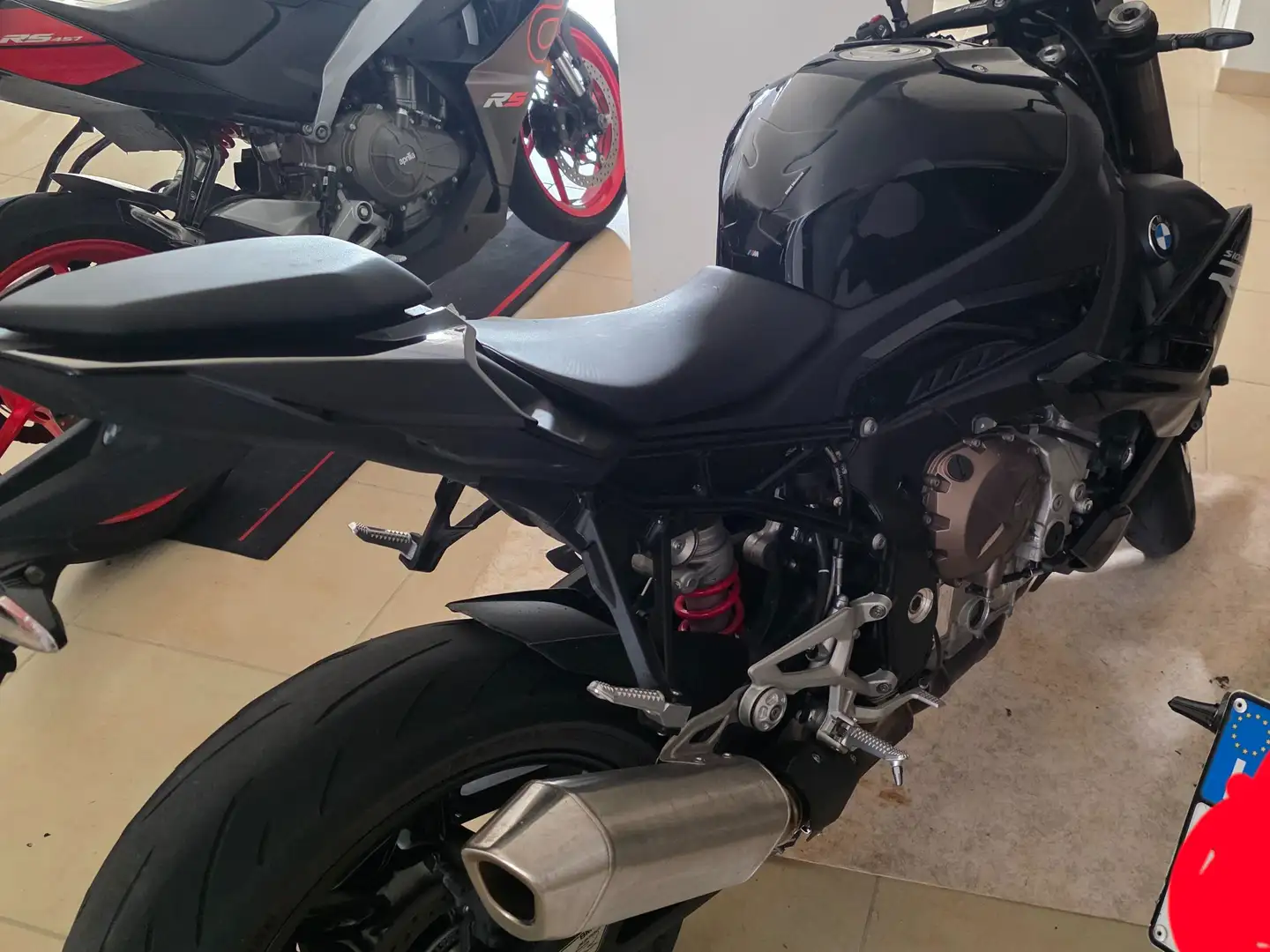 BMW S 1000 R Černá - 2