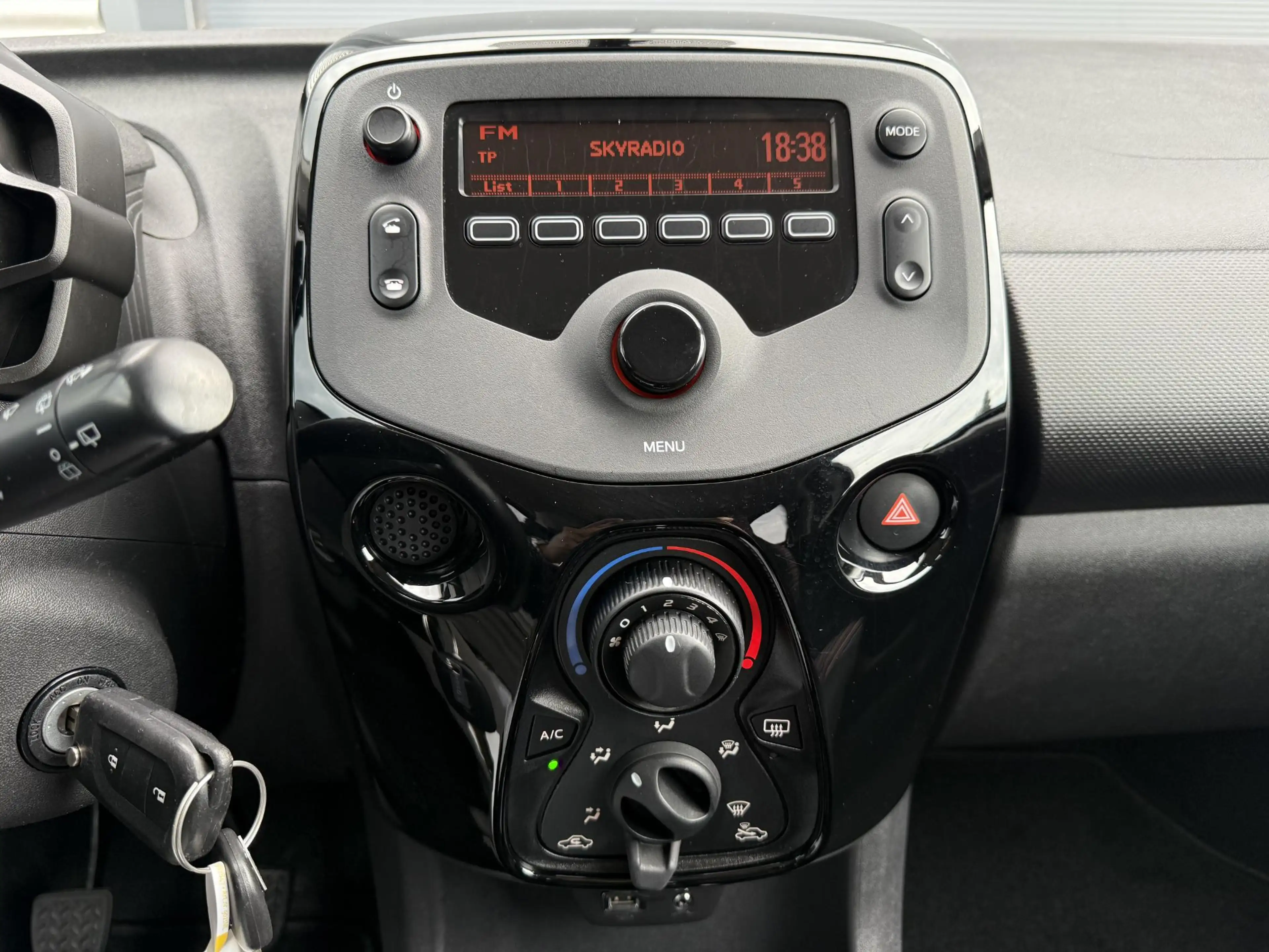 Citroen C1 1.0 VTi Feel ✓5-Deurs ✓LED ✓Airco ✓Bluetooth Telef — photo 16