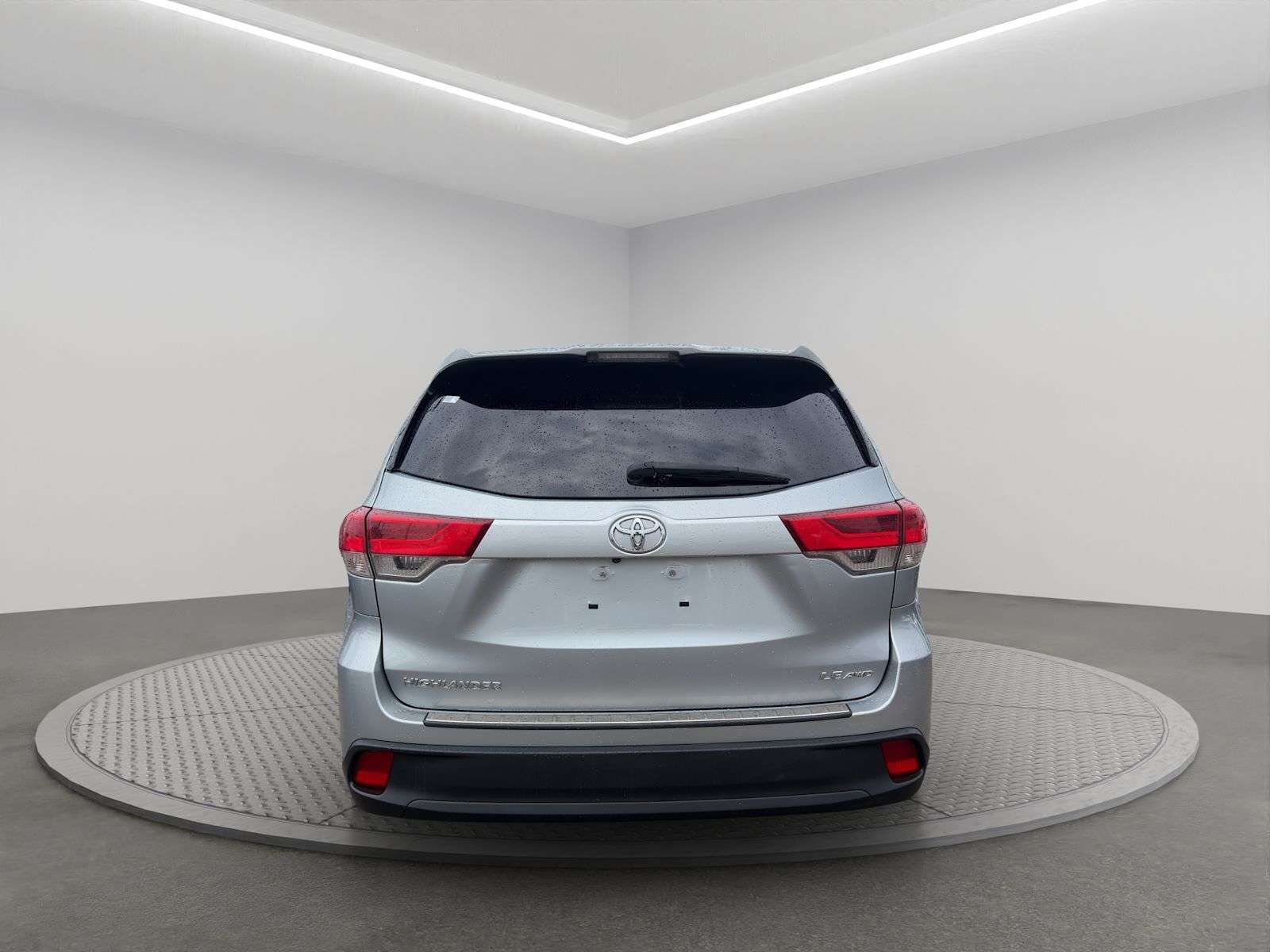 2019 Toyota Highlander LE AWD — снимка 1