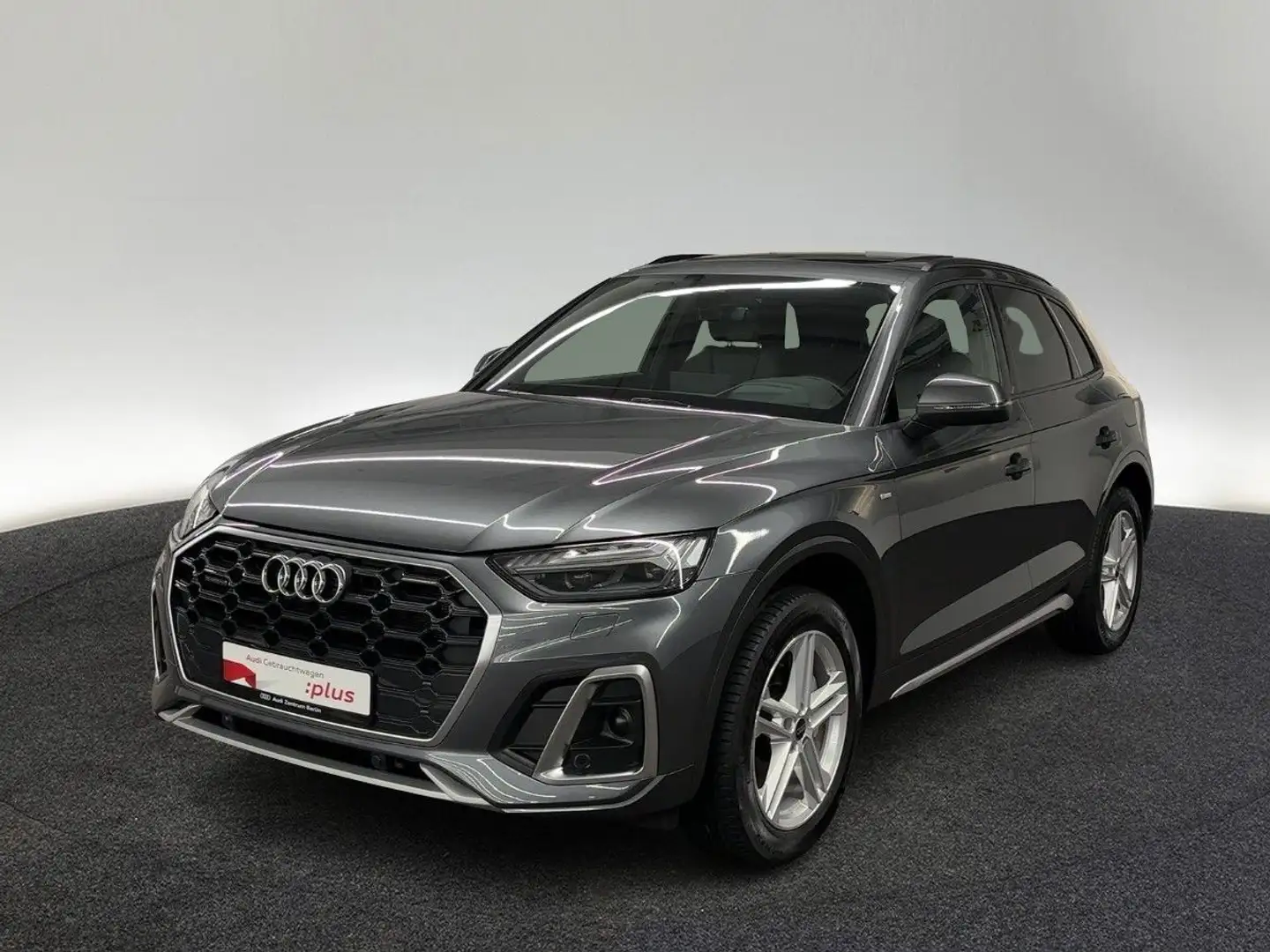 Audi Q5 TFSI e S line 55 e qu. S tr. MATRIX PANO HUD Grau - 2