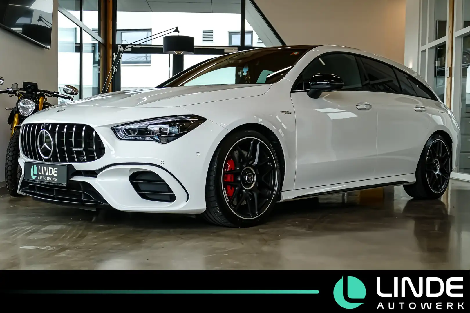 Mercedes-Benz CLA 45 AMG S AMG 4Matic 19 ALU Weiß - 1