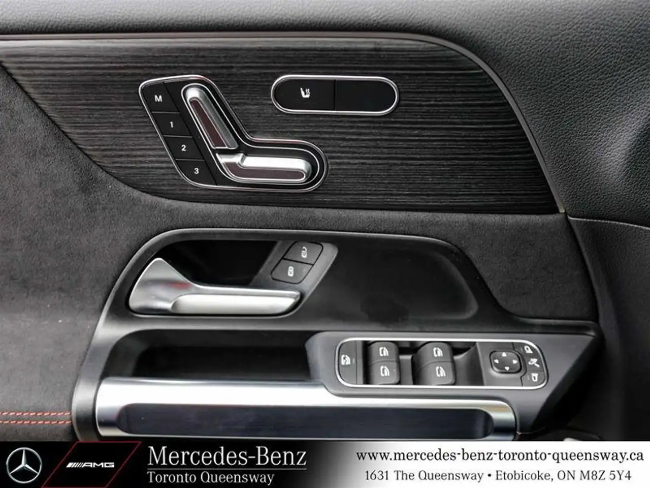 Mercedes-Benz EQB снимка Mercedes-Benz EQB