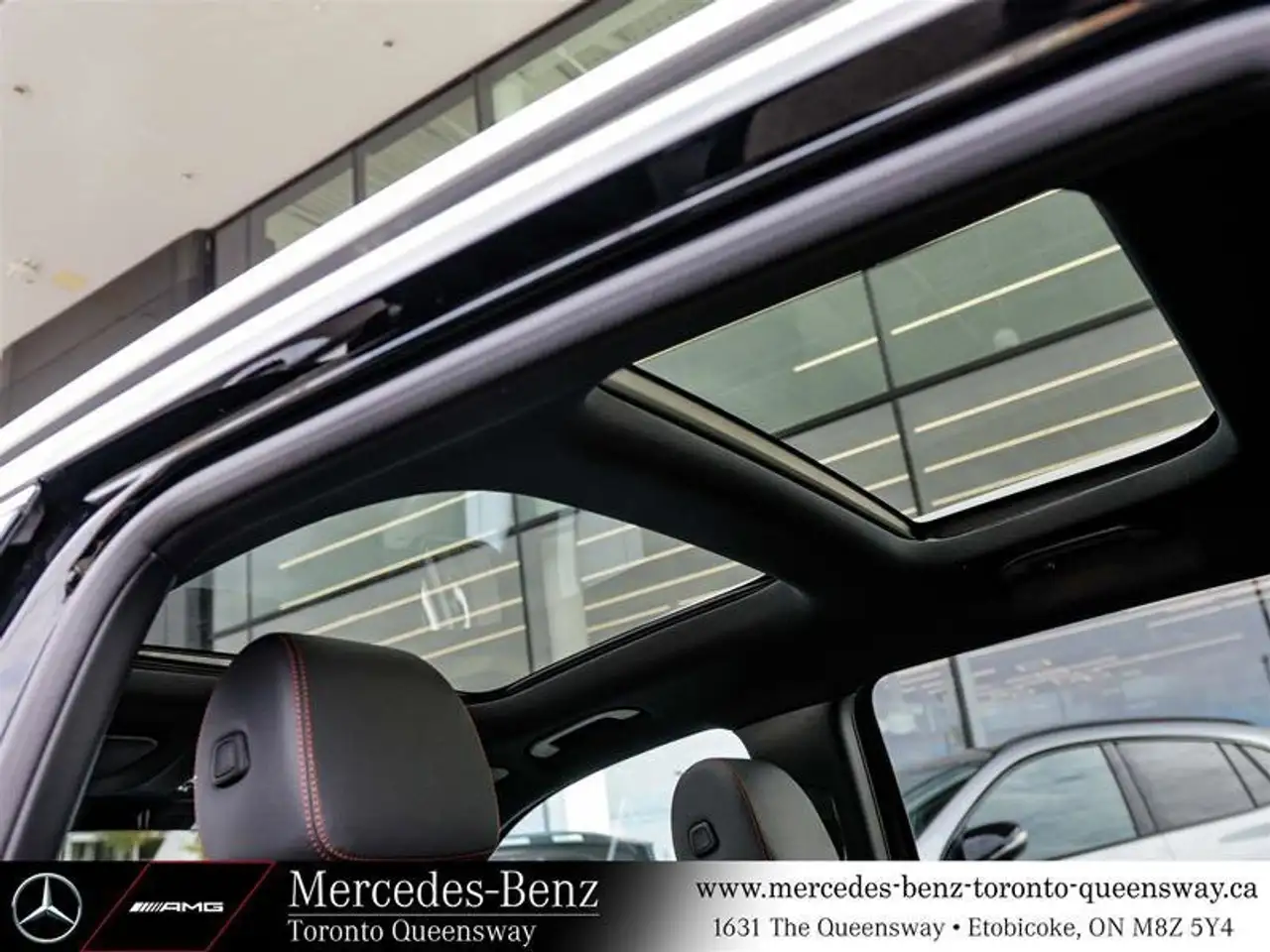 Mercedes-Benz EQB снимка Mercedes-Benz EQB