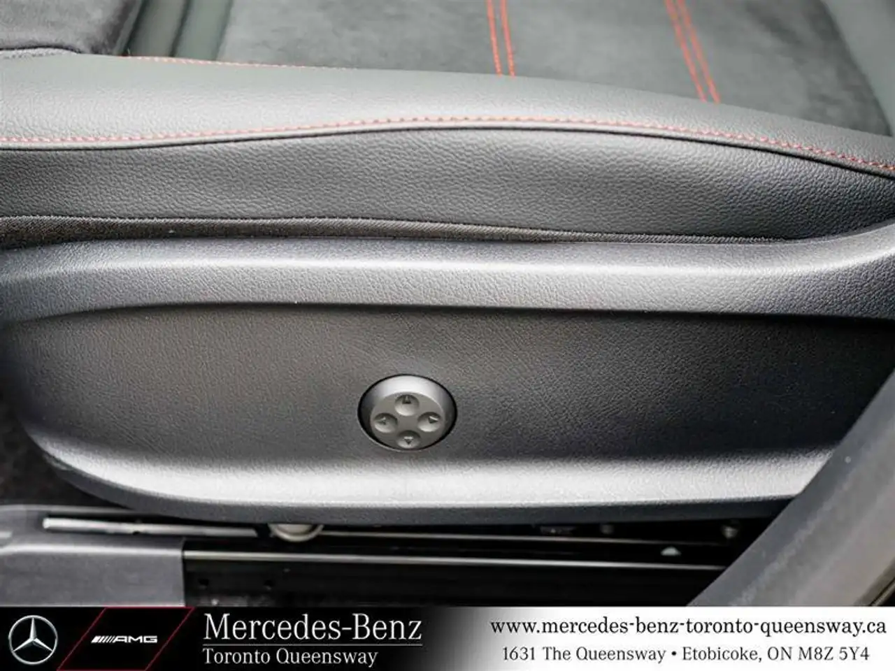 Mercedes-Benz EQB снимка Mercedes-Benz EQB