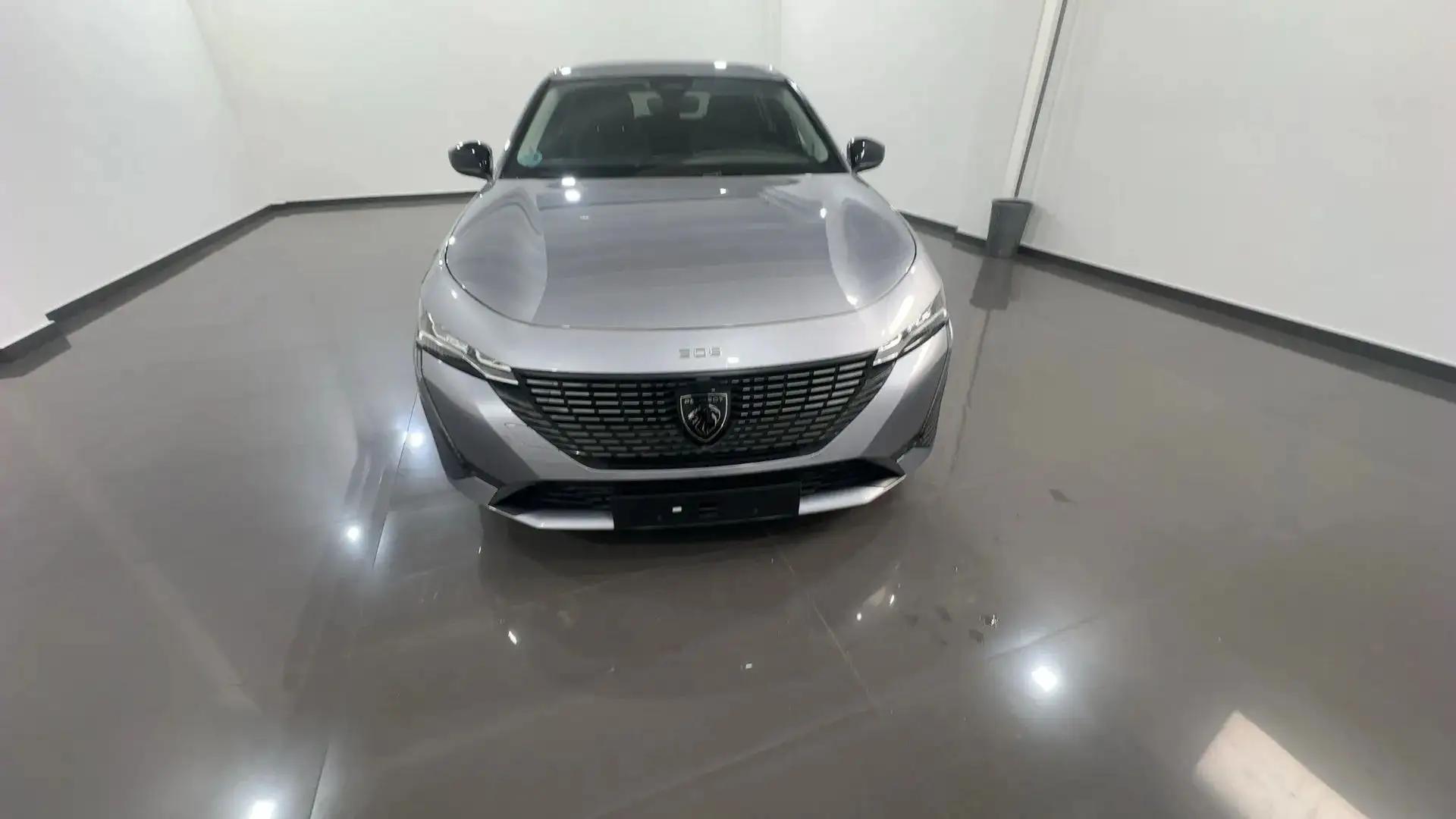 Peugeot 308 308 1.2 PureTech Allure 130CV auto Gris - 2