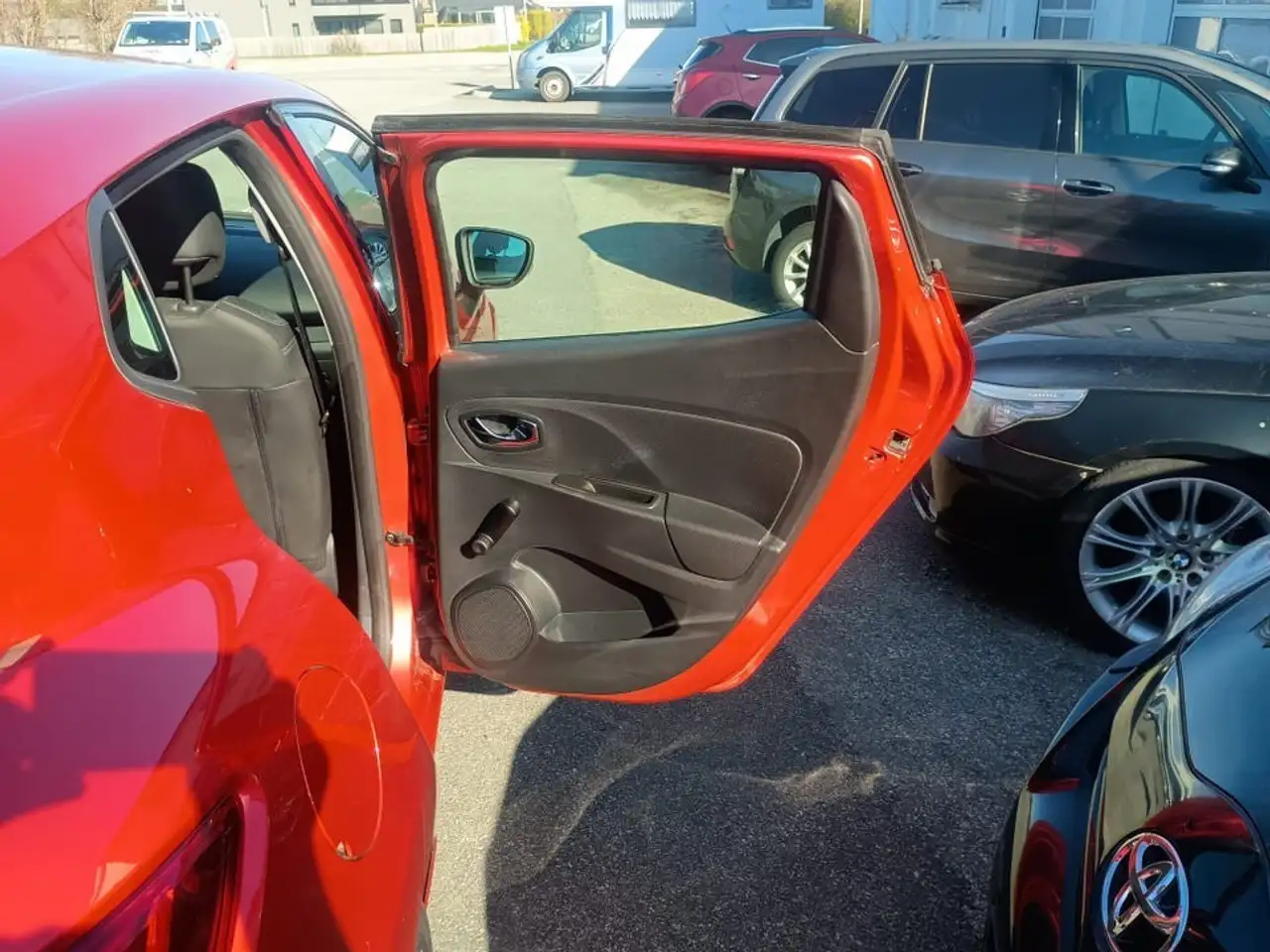 Renault Clio Citadine 5 portes — photo 13