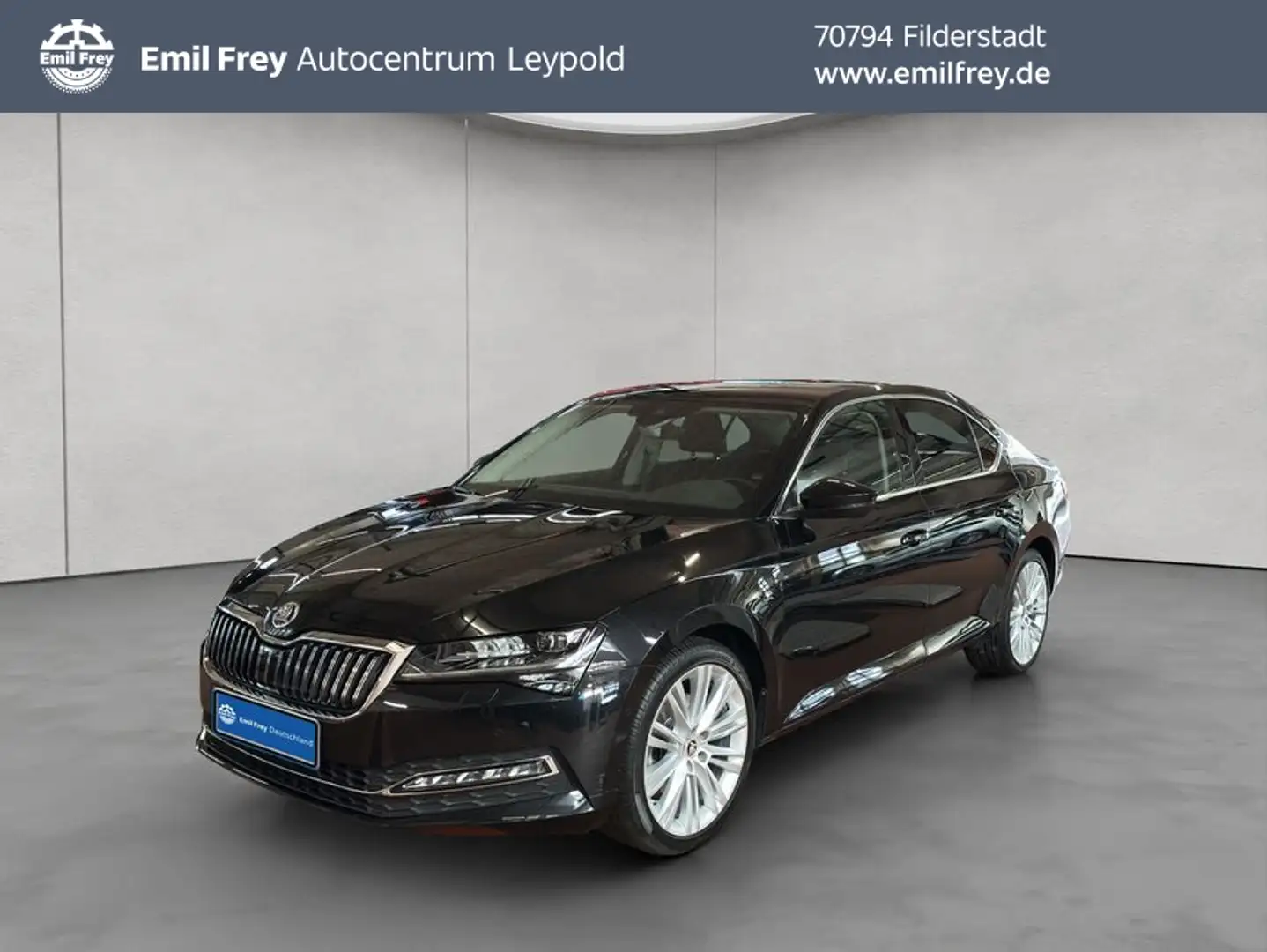 Skoda Superb 2.0 TSI DSG Style Zwart - 1