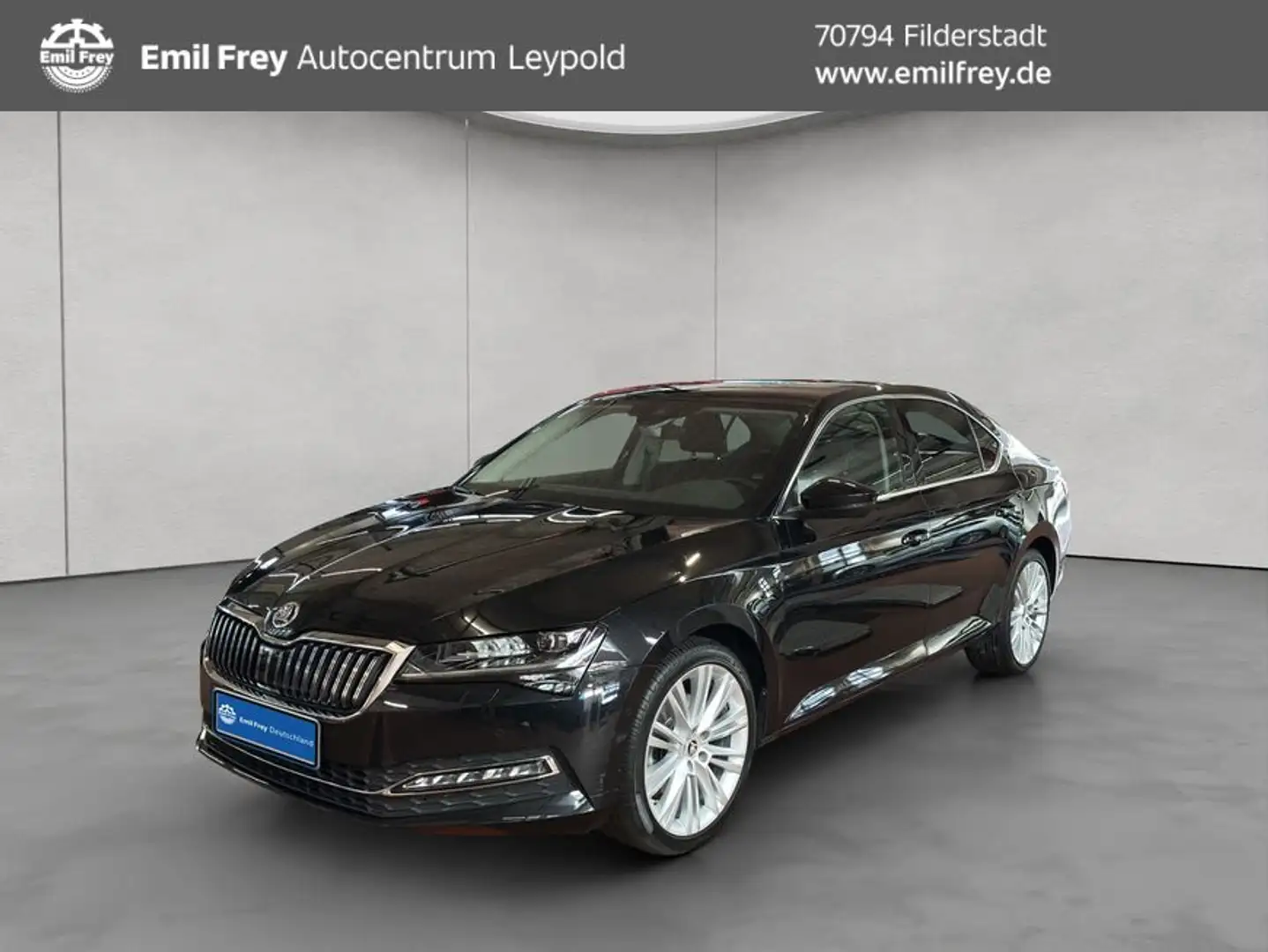 Skoda Superb 2.0 TSI DSG Style Schwarz - 1