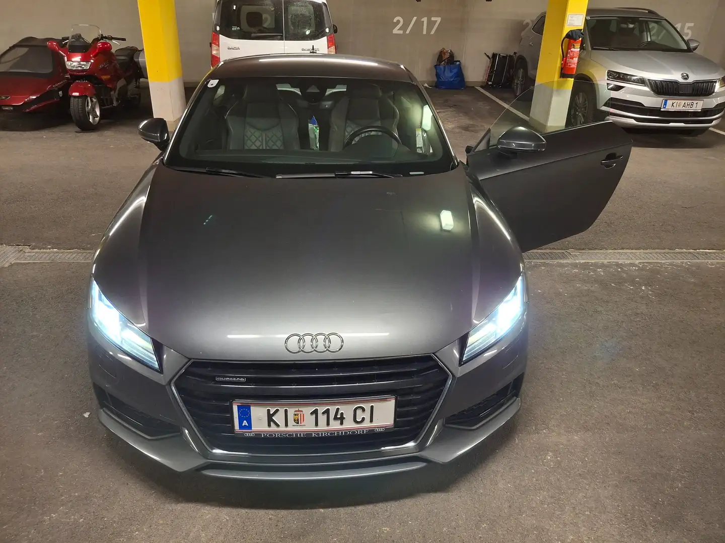 Audi TT TT Coupé 2,0 TFSI quattro Sport S-tronic Sport Grau - 1