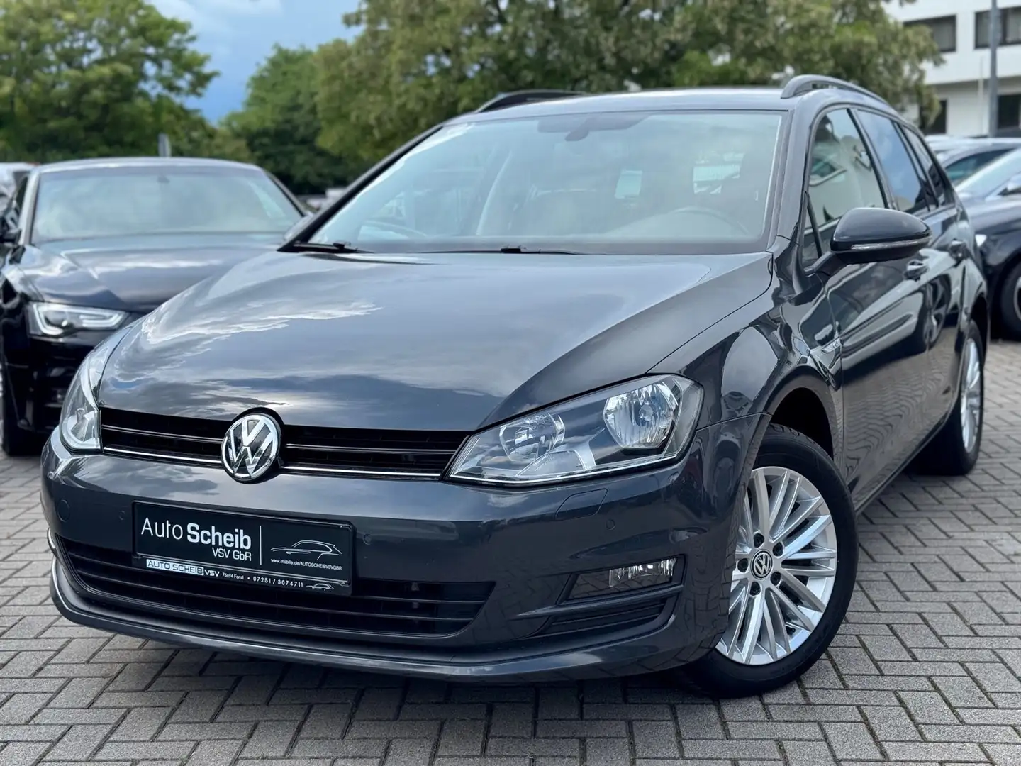Volkswagen Golf VII Variant 2.0 TDI DSG Cup BMT*NAVI*SHZ* Grau - 1