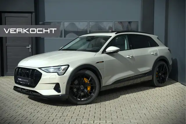Audi e-tron e-tron 55 quattro advanced Pro Line Plus 95 kWh |