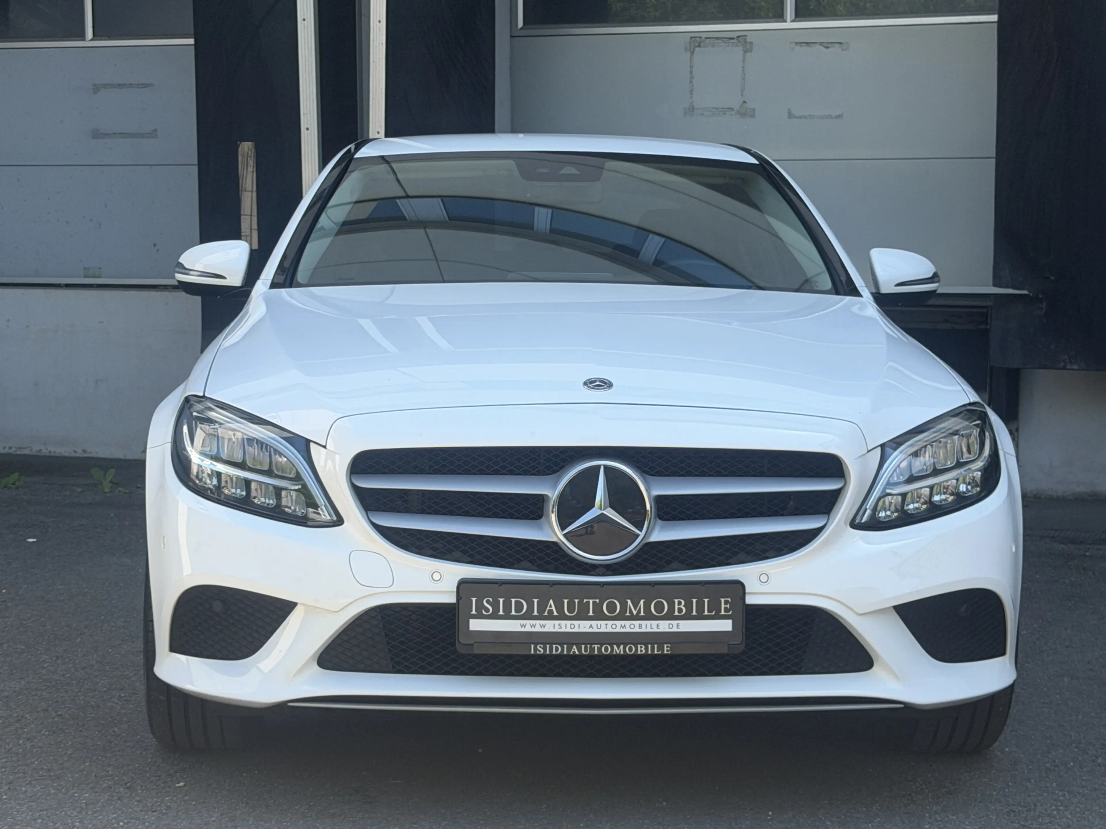Mercedes-Benz C 200 D LED Distronic Comand Sitzheizung PDC — photo 10
