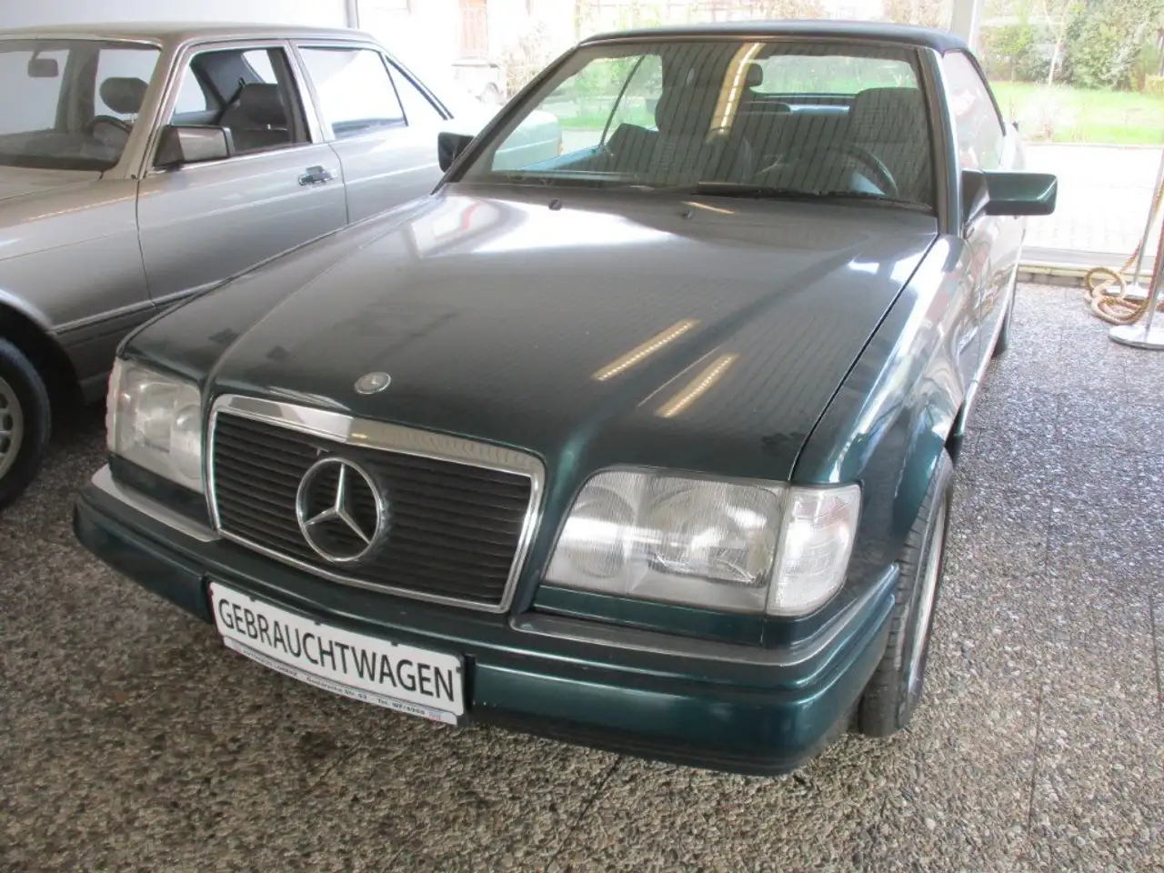 Mercedes-Benz E 200 Cabrio 124C, foto 3