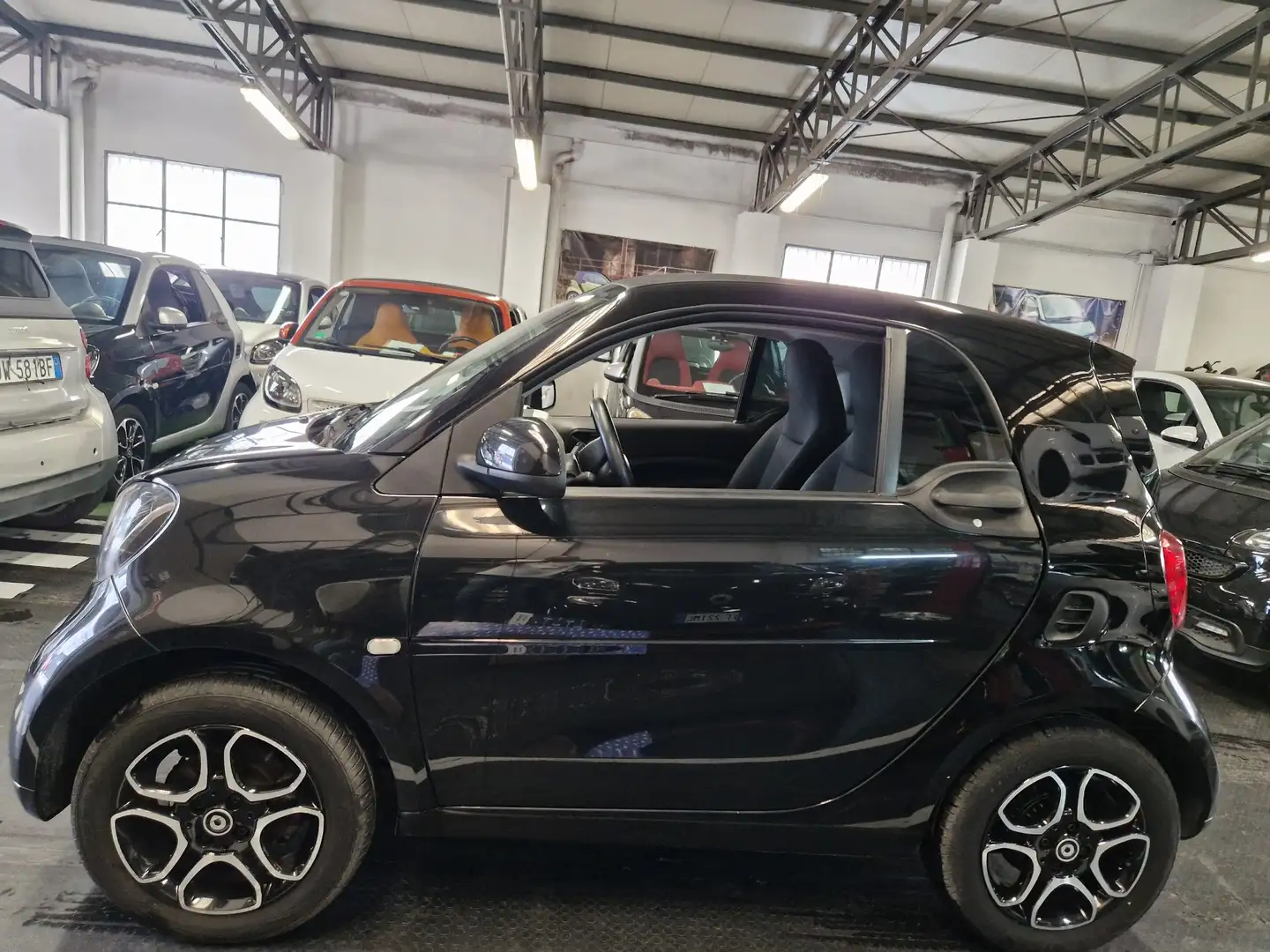smart forTwo automatica total black navi telecamera garanzia Nero - 1