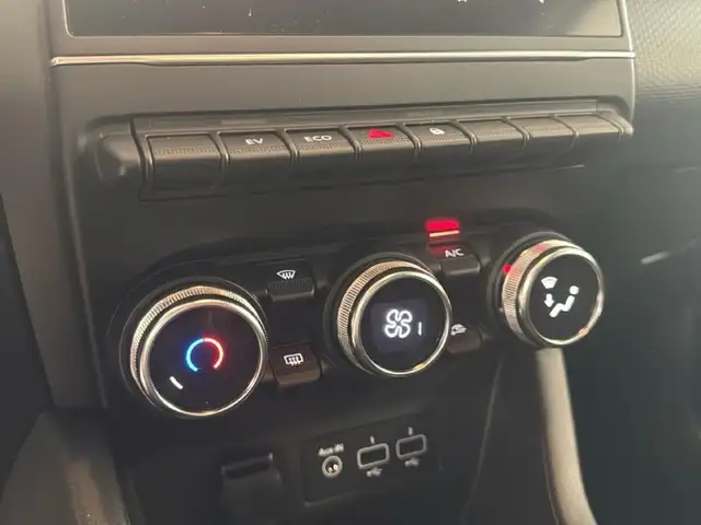 Renault Clio view 12