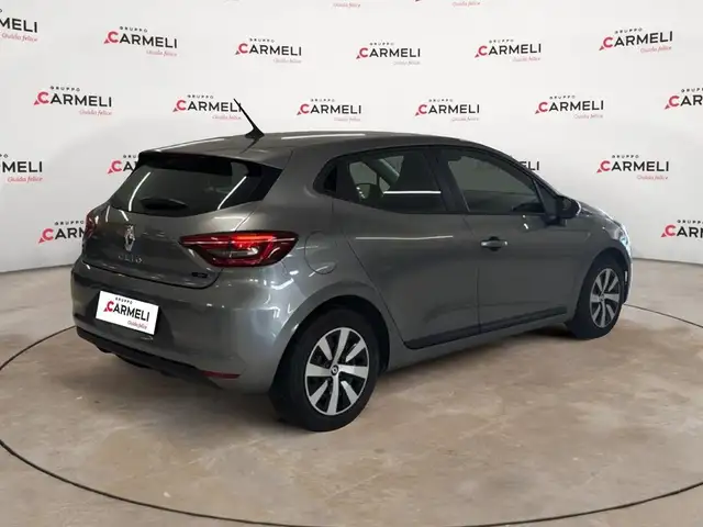 Renault Clio view 4