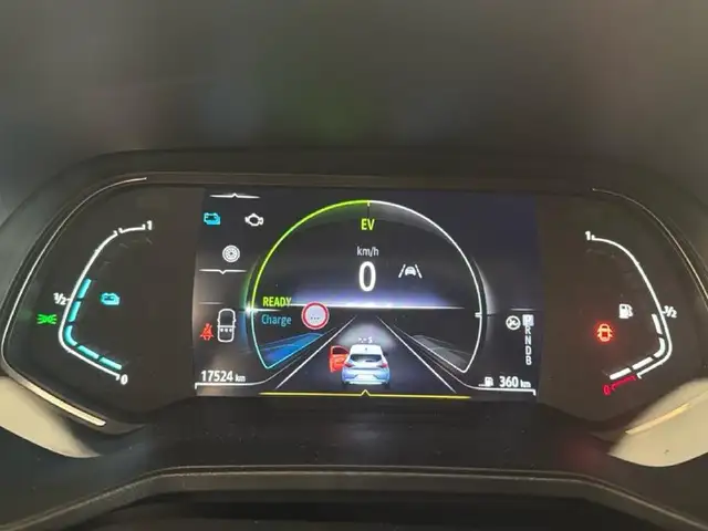 Renault Clio view 9